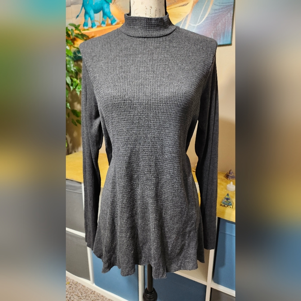 T. La Anthropologie Sloane Medium Carbon Gray Thermal Waffle Mock Neck Tunic Top